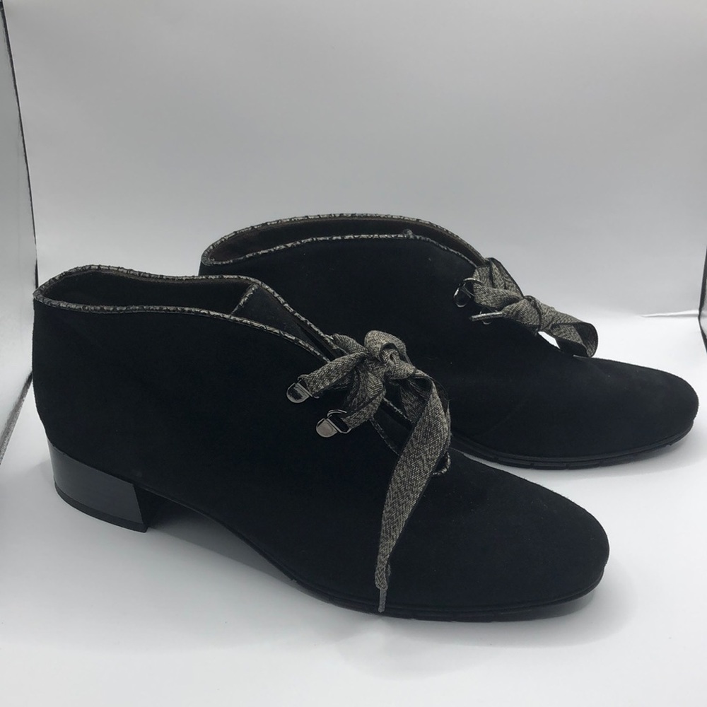 Brunate Italy jazz heel retro style lace booties shoes sz 7.5
